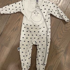 Nested Bean Zen White Footie Sleeper with Black Dot Print
